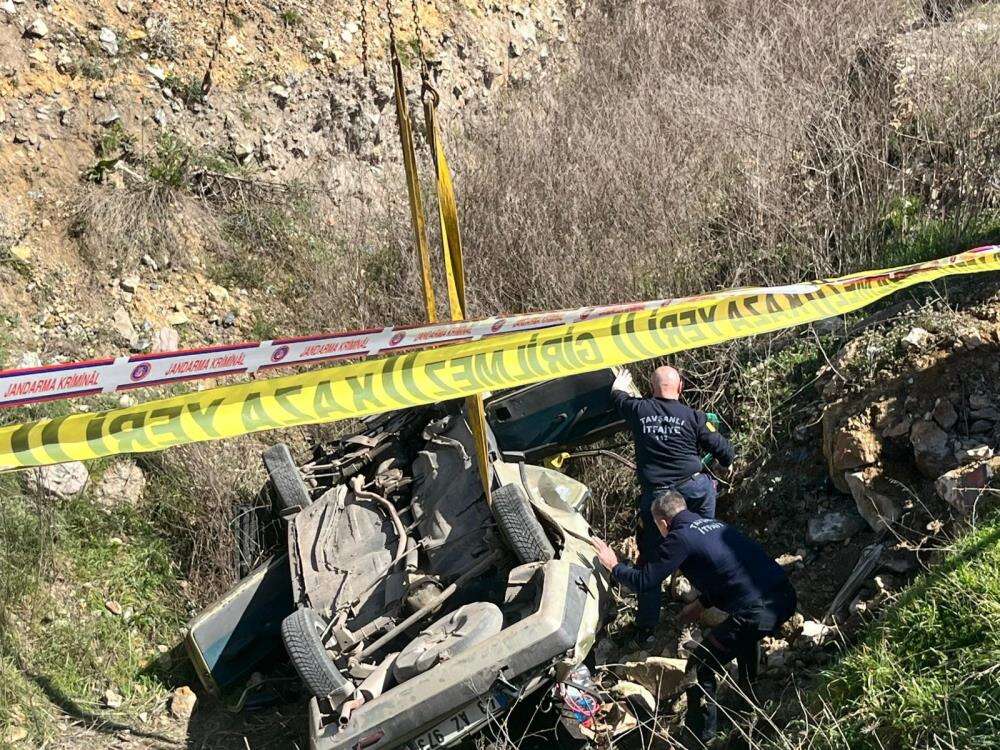 Direksiyon hakimiyeti kayboldu, hayatlar söndü 6